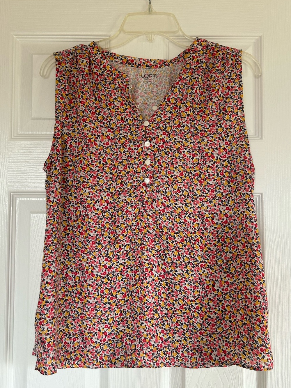 LOFT Multicolor Floral Sleeveless Henley Top